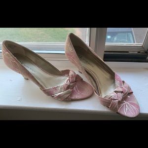 Anne Klein Akharrow Floral Espadrille